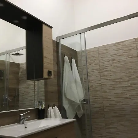Domus Liviae 3* Milão